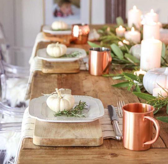 A dining room decorated for fall