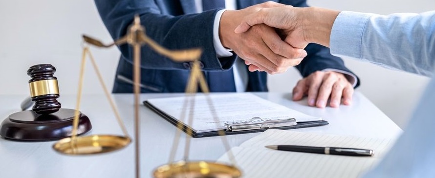 Working with a Real Estate Lawyer